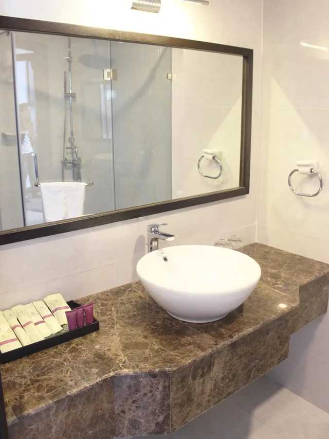 غرفة ديلوكس بسرير كوين بإطلالة على المدينة، TTC Hotel - Can Tho 2/2