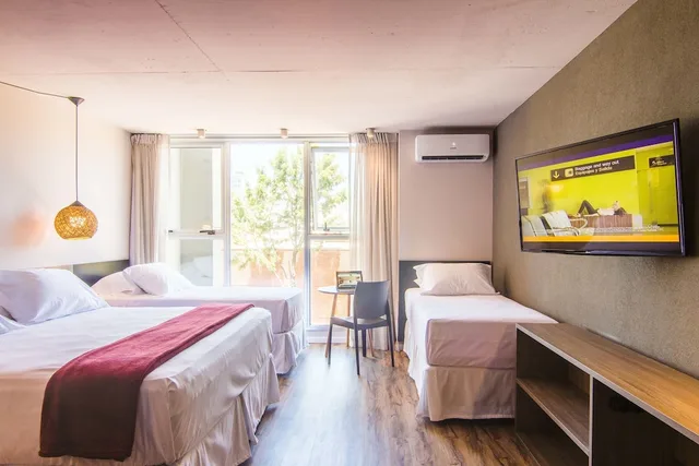 غرفة كلاسيكية رباعية بإطلالة على المدينة، Ciudadano Suites 2/4