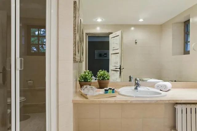 جناح مفردة بسرير كينج، Hotel Luze El Toro 3/3