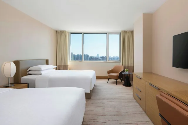 غرفة بسريرين مزدوجين في طابق مرتفع، Four Points By Sheraton Shanghai Daning 4/10