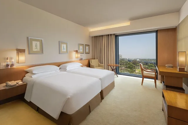 غرفة بسرير مزدوج بإطلالة على المدينة، Itc Sonar A Luxury Collection Hotel 1/1