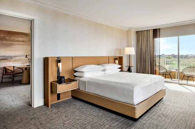 جناح بسرير كينج بشرفة بغرفة نوم واحدة مع أريكة، Jw Marriott Desert Ridge Resort And Spa Phoenix 2/10