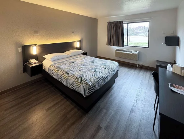 غرفة قياسية بسرير مزدوج لذوي الإعاقة، Motel6 Glenview, IL - Chicago North 4/8