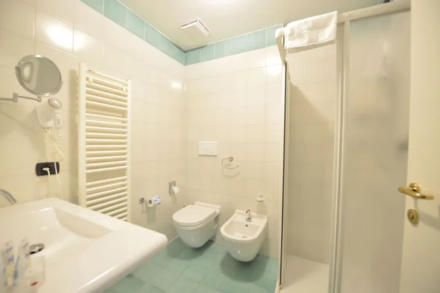 غرفة بسريرين منفصلين، Hotel Bella Italia 3/3