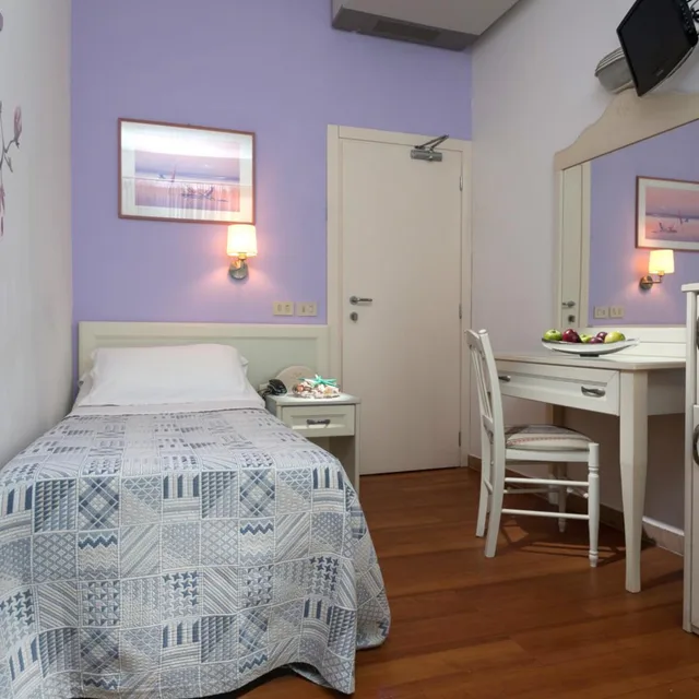غرفة مفردة، Hotel Mon Pays 2/2
