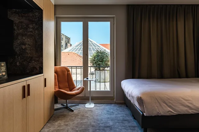 غرفة ثلاثية بسرير فردي، Hotel Le Bois de Bruges 2/7