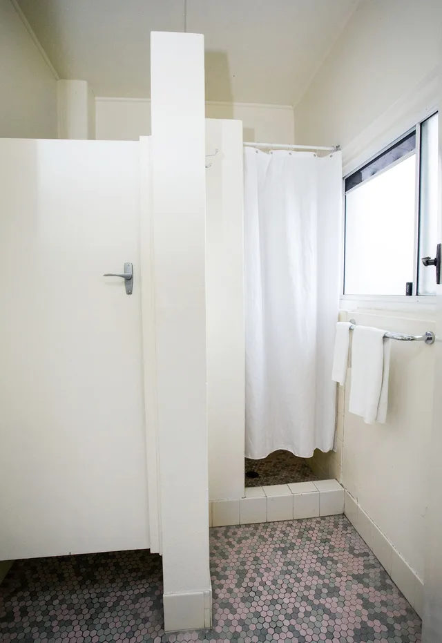 شقة بسرير كوين وسريرين منفصلين بغرفتي نوم، COWRA MOTOR INN 10/10