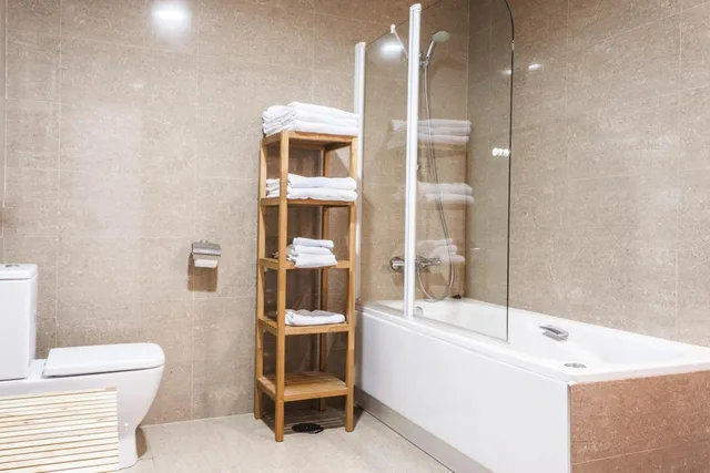 3 Bedrooms, Apartment, Mola Suites 7/9