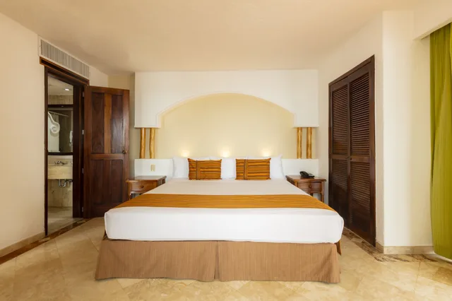 Room, King Bed, Ocean Front, Las Palmas By The Sea All Inclusive 1/3