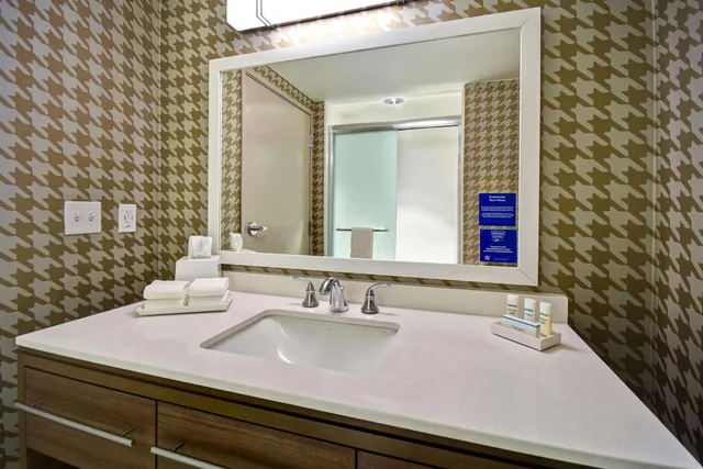 استوديو بسرير كوين مع أريكة، Home2 Suites By Hilton Wichita Downtown Delano Ks 2/5