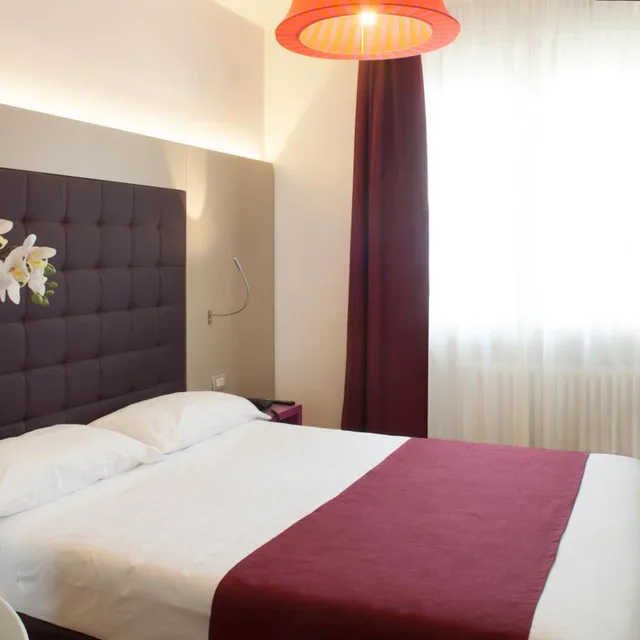 غرفة سوبيريور بسرير مزدوج مع أريكة، Hotel Milano Palmanova 1/6