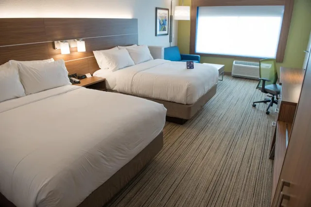 جناح بسريرين منفصلين، Holiday Inn Express And Suites Warsaw E Center 1/3