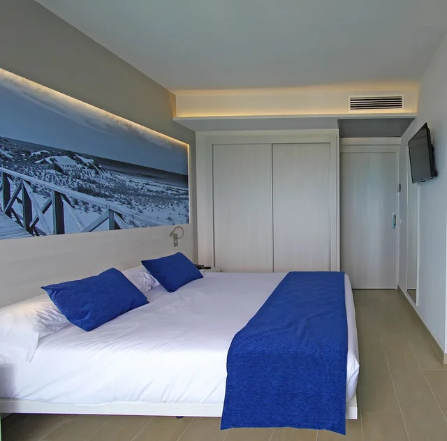 غرفة قياسية بسريرين منفصلين بإطلالة على البحر، BG Tonga Tower Design Hotel and Suites 2/3