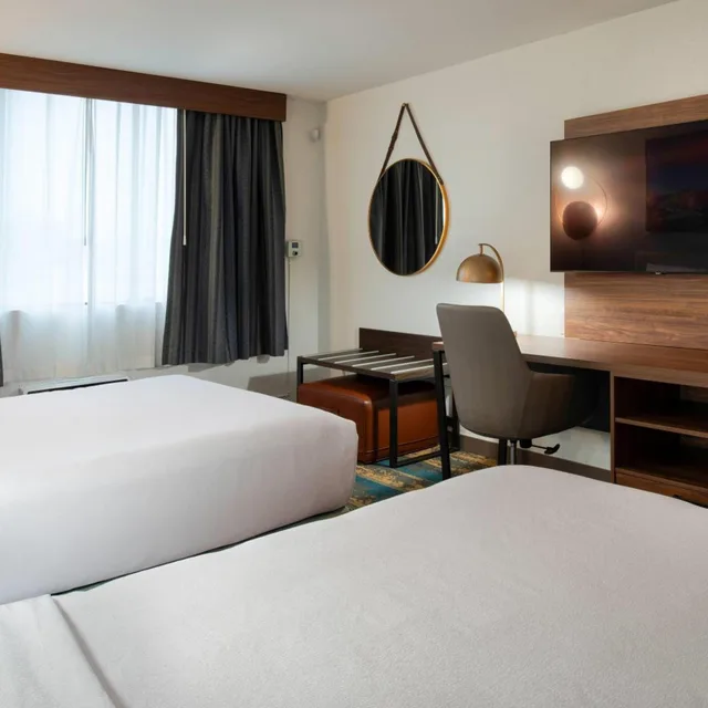 غرفة ديلوكس بسريرين مزدوجين، La Quinta Inn & Suites by Wyndham Seattle Sea-Tac Airport 1/10