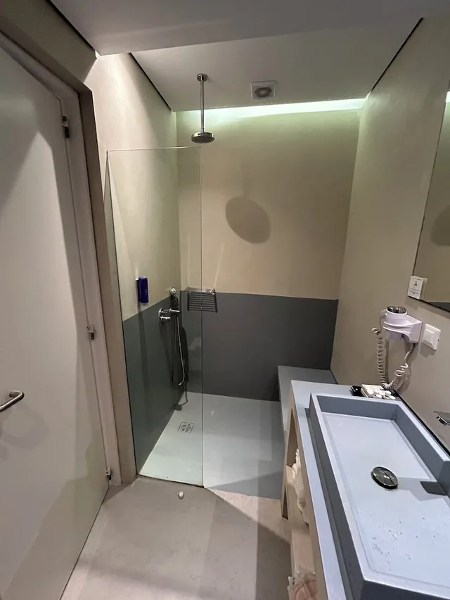 جناح جونيور بسرير كينج وسرير فردي بإطلالة على البحر، Relux Ios Hotel 9/10