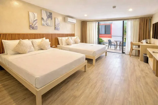 غرفة بريميير بسريرين كوين، Red Coco Inn de Boracay 2/9