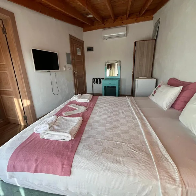 Room, Double Bed, Balcony, Alacati Asmali Konak Hotel 7/10