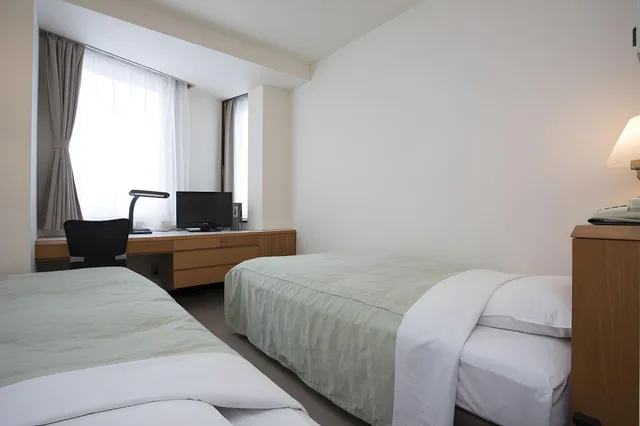 استوديو بسريرين منفصلين للمدخنين، Hotel Sunroute Aomori 1/1