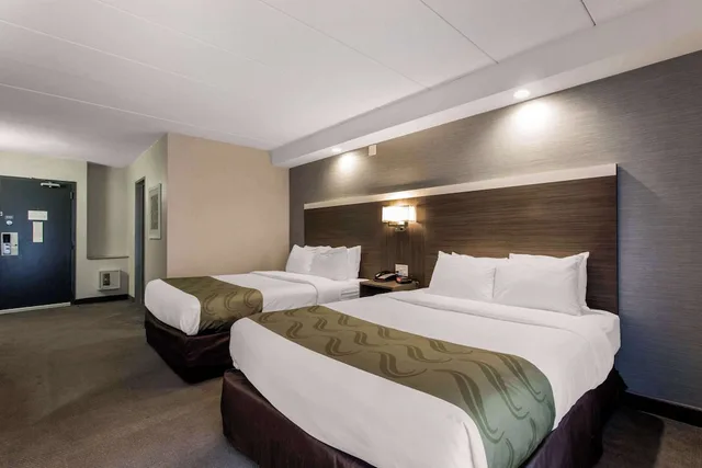 Room, 2 Queen Beds, Pet Friendly, Quality Inn West Springfield 2/3
