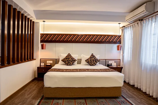 Junior Suite, Queen Bed, Maya Manor Boutique Hotel By Kgh Group 1/1