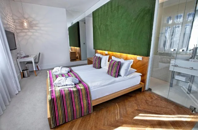 غرفة كومفورت بسرير كينج، Platinum Residence Boutique 3/6