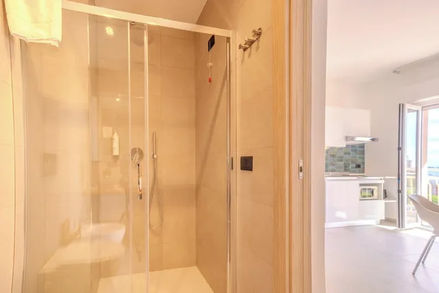 استوديو كومفورت بسرير كوين بإطلالة على الحديقة في الطابق الأرضي، Residence Villa Giardini 5/10
