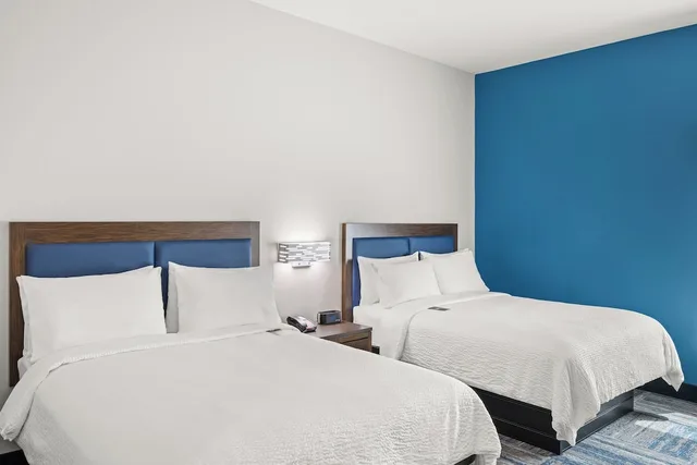 Standard, Single Bed, Holiday Inn Express Asheville Woodfin an IHG Hotel 3/10