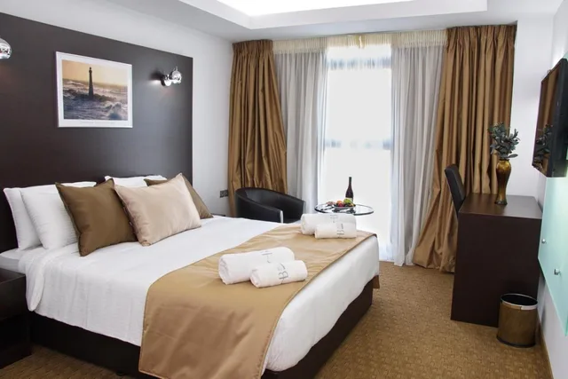 غرفة سوبيريور بسرير كينج، Breeze Boutique Hotel 1/8