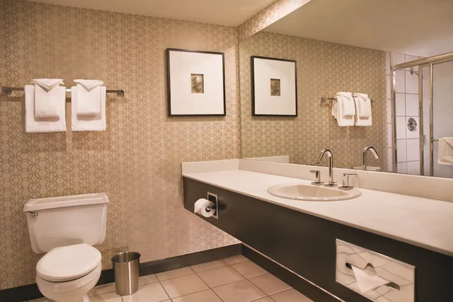 Room, King Bed, Royal Tower، Excalibur Hotel and Casino 8/9