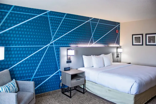 غرفة بسرير كينج، Comfort Inn & Suites Geneva - West Chicago 3/5