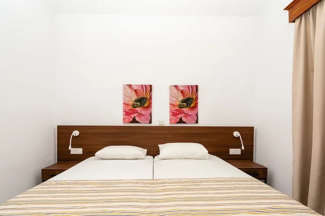 فيلا بسرير كوين وسريرين فرديين بـ4 غرف نوم بإطلالة جزئية على البحر، Kotsias Corallia Villas 5/6