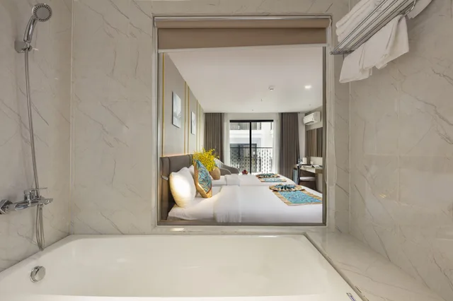 غرفة سوبيريور بسريرين منفصلين بإطلالة على المدينة، Sochi Hotel 7/7