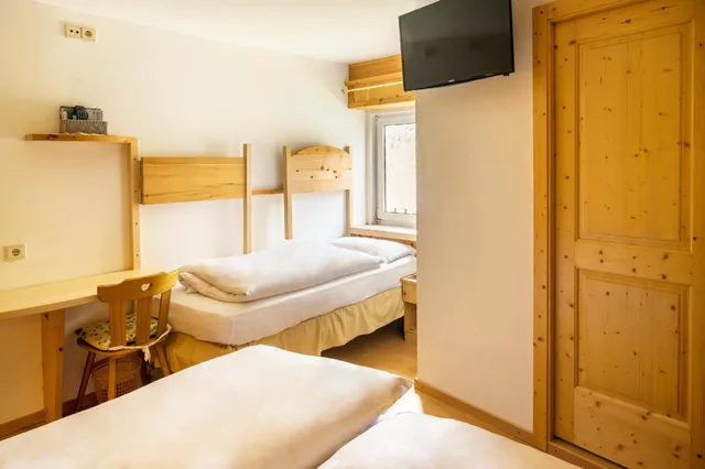 غرفة كلاسيكية رباعية، Villa Insam 1/1