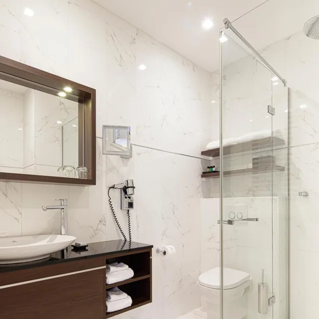 Semi Basement, Twin Beds, Partial View, Beach Street Level، Notting Hill 4/5
