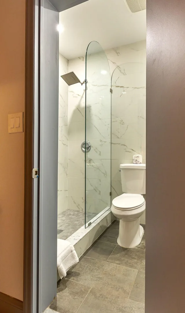 Room, 2 Double Beds, Hotel St James 8/8