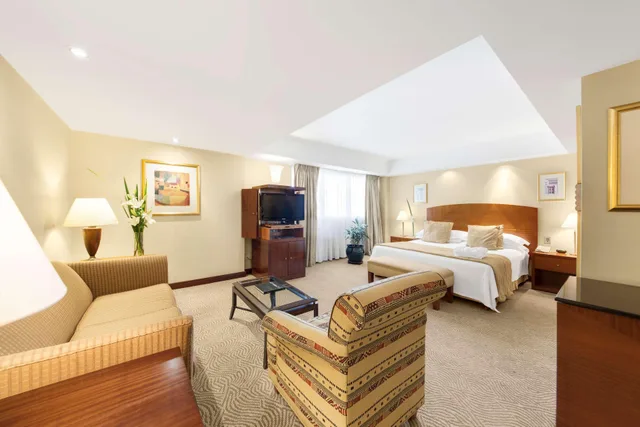 جناح جونيور، DoubleTree by Hilton Buenos Aires 4/5