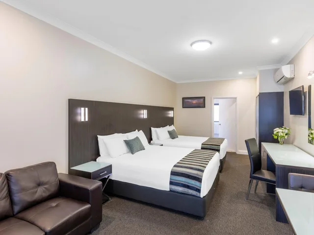 غرفة سوبيريور بسريرين كوين، Mercure Goulburn 3/10