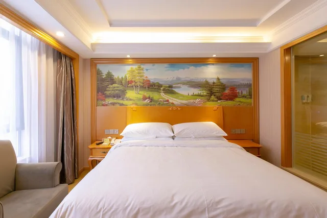 جناح ديلوكس بسرير كوين، Vienna International Hotel (Shanghai New International Expo Center) 1/1