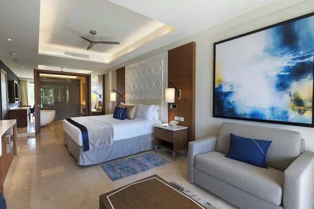 2 Bedrooms, Diamond Club, Chairman, Luxury, Suite, 1 King and 2 Queen Beds, Ocean Front, 2 Sofa، Royalton Grenada, an Autograph Collection All-Inclusive Resort 3/7