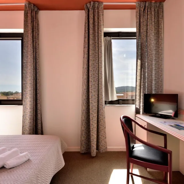 غرفة مفردة، Orri Hotel 5/13