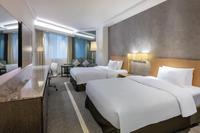 غرفة سوبيريور مع سرير إضافي، Gateway Hotel 1/2