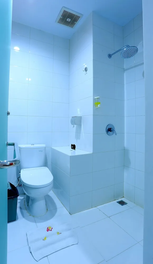 غرفة جونيور بسرير مزدوج، FIZZ HOTEL LOMBOK 3/3
