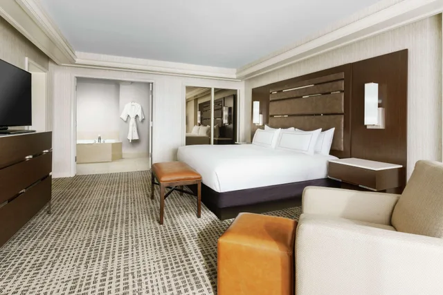 جناح بسرير كينج، Doubletree Hotel Colorado Springs - World Arena Co 1/3