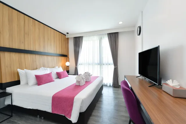 غرفة بسرير مزدوج بإطلالة على المسبح، Gate43 airport hotel Bangkok (SHA Plus+) 5/10