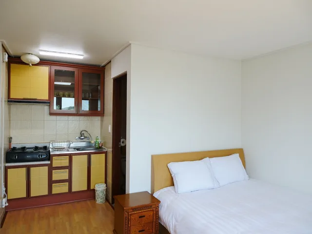 Room, Queen Bed, 13 Pyeong، Hera's Castle 2/4