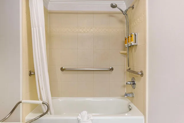 غرفة بسرير مزدوج لذوي الإعاقة، BEST WESTERN PLUS WESTBANK 8/8