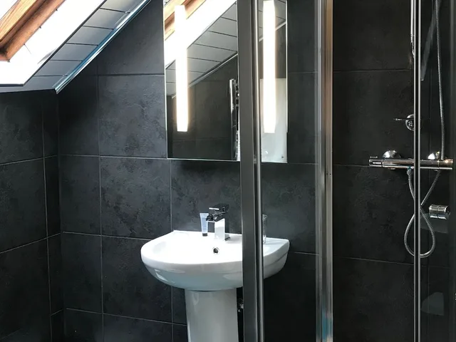 جناح بسرير مزدوج وسرير فردي، Cassandra Guest House 6/8