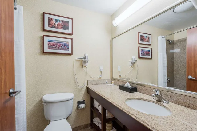 غرفة بسريرين كوين، Comfort Inn & Suites Cedar City South, UT 4/4