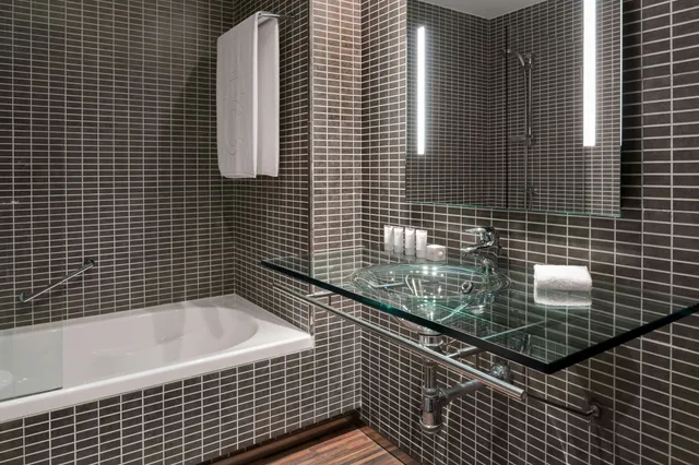 غرفة بسرير مزدوج، Ac Hotel San Sebastian de Los Reyes By Marriott 2/2