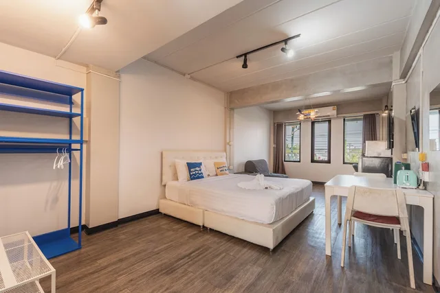 Deluxe, King Bed, City View, Bkk39 Airport hotel 2/10